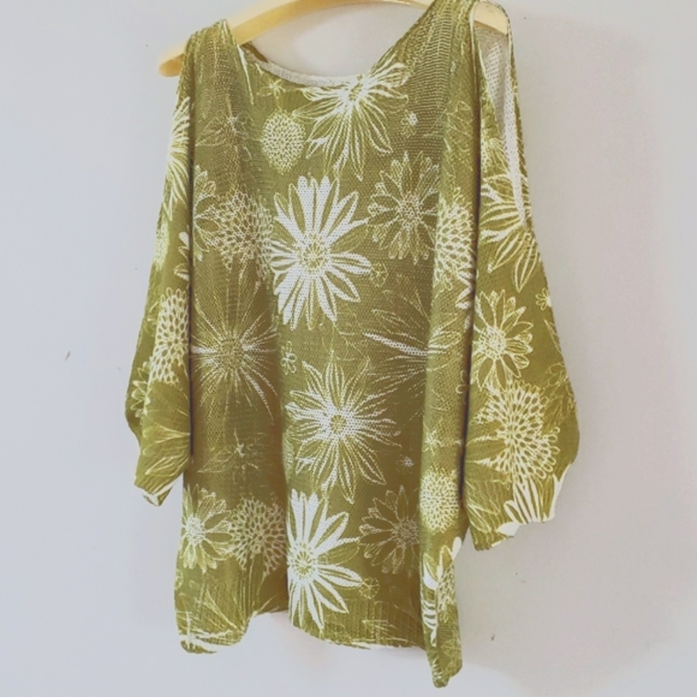 Luisa Ricci Made in Italy Light Knit Cold Shoulder Sweater, Sz M